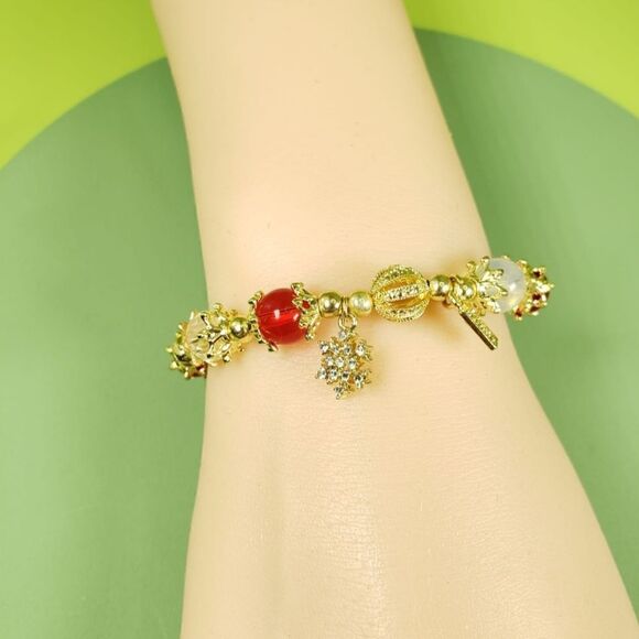 Brand New Gold Colour With Butterfly Bracelet - Picture 5 of 7